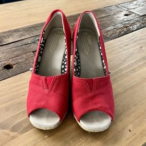 TOMS wedges